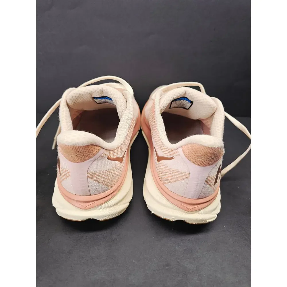 Hoka Women 9.5 Comfy footwear